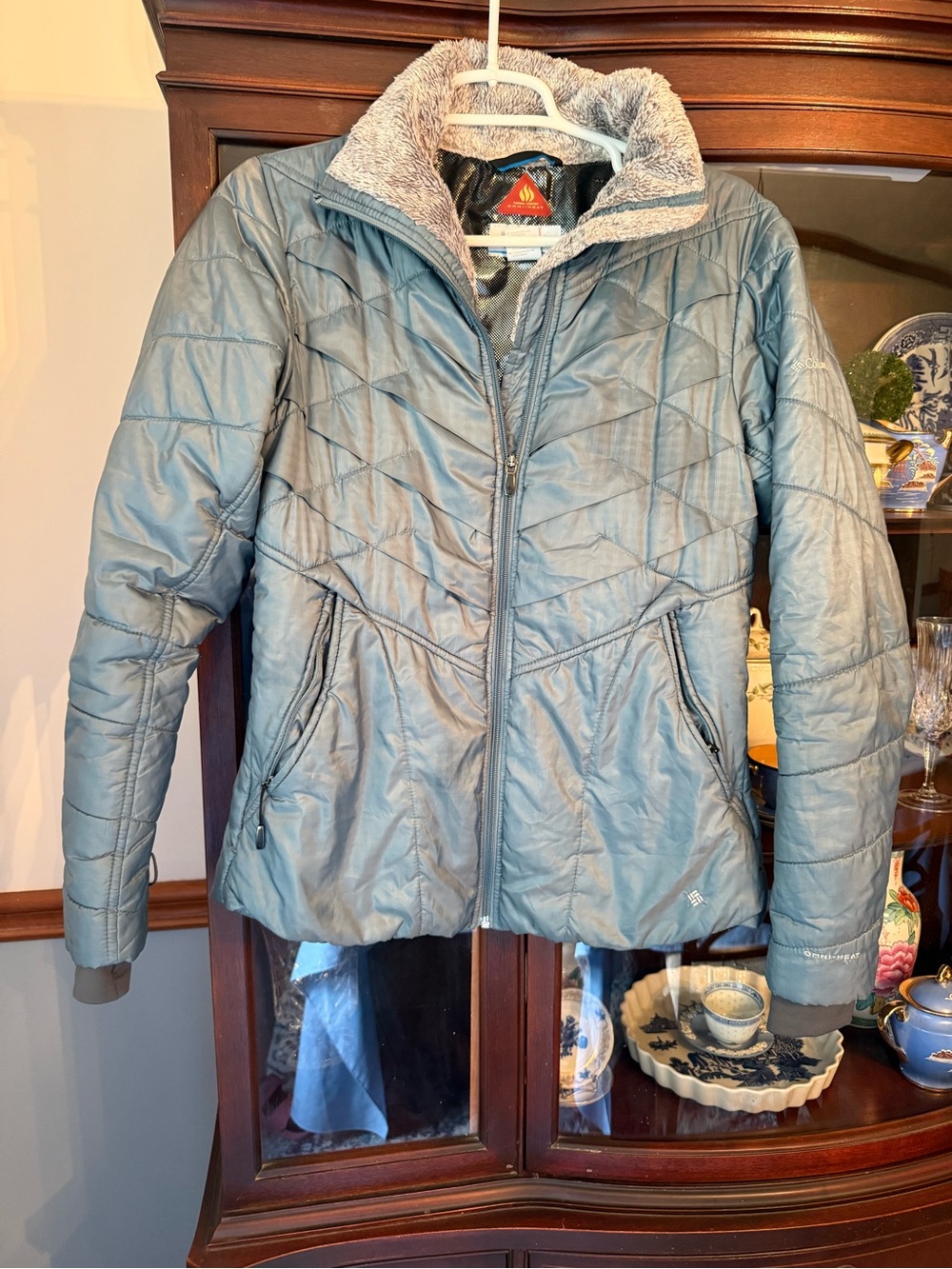 Women’s Columbia Omni-heat puffer jacket Size Medium